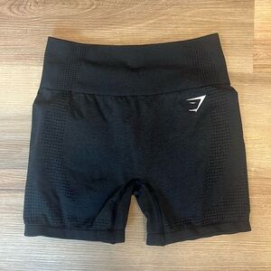 GYMSHARK SHORTS